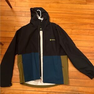 Cotopaxi coat - perfect condition - barely used -